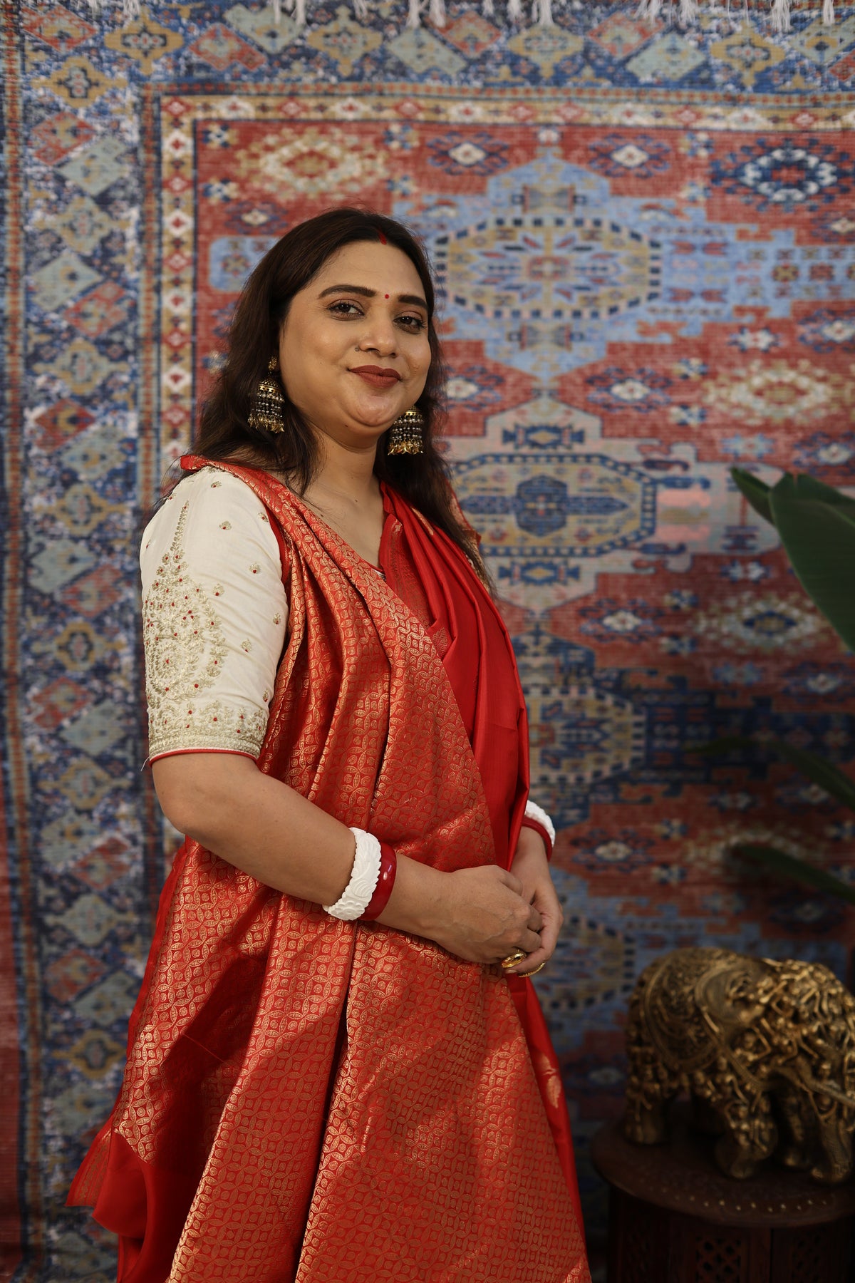 Scarlet Red Swarnabalu Silk Saree - photo 3