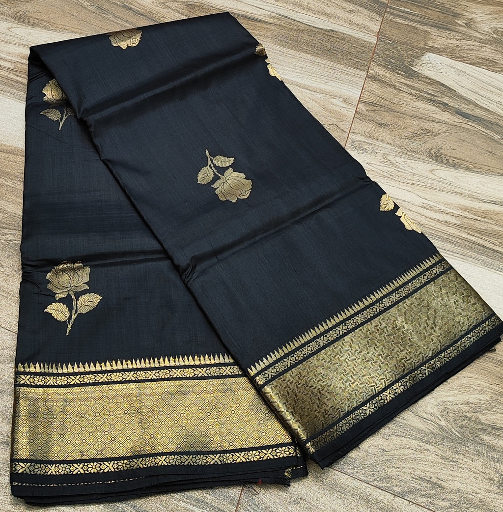 Jet Black Swarnabalu Silk Saree - photo 5