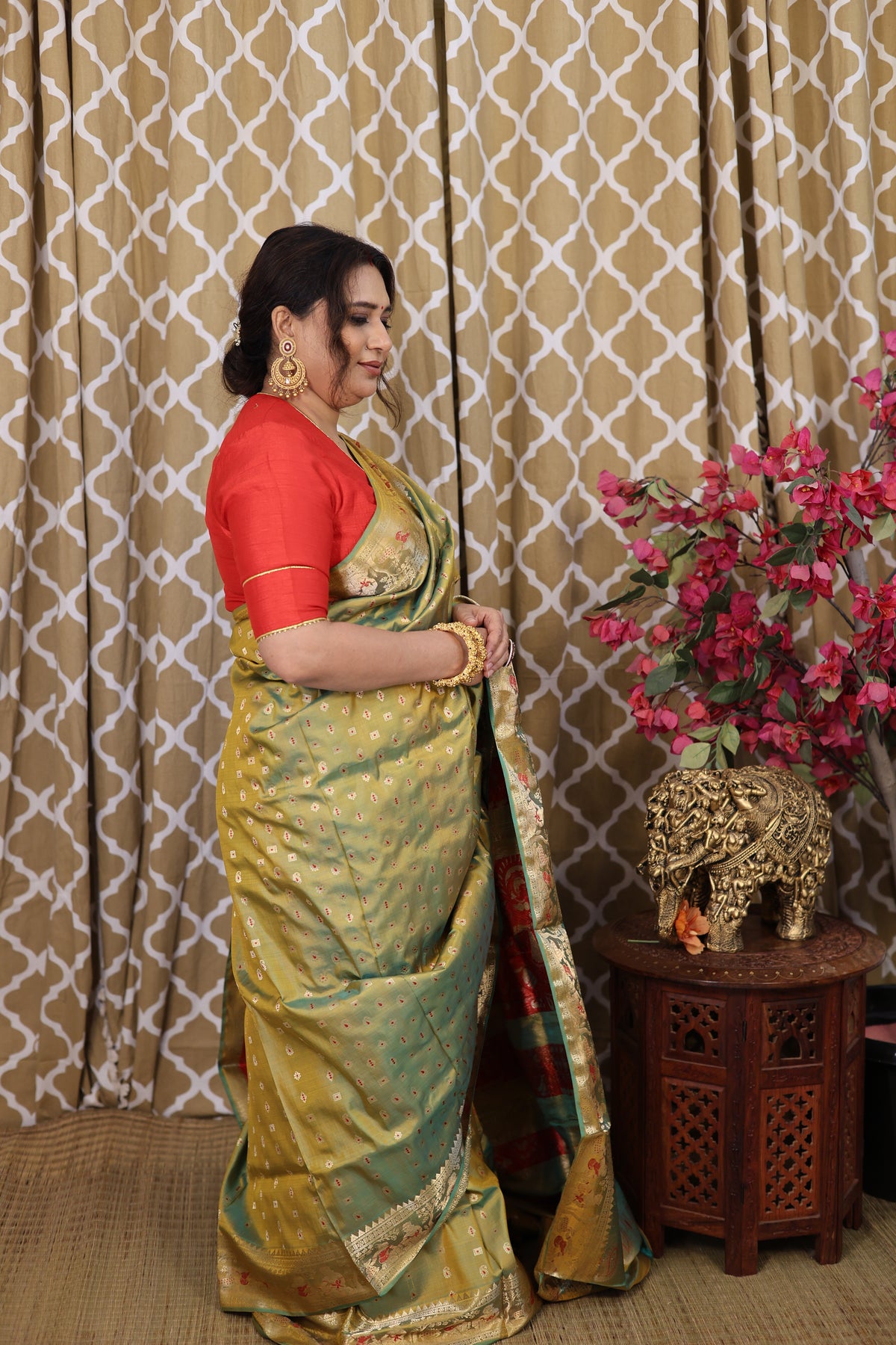 Mehendi Green Swarnachari Silk Saree - photo 3