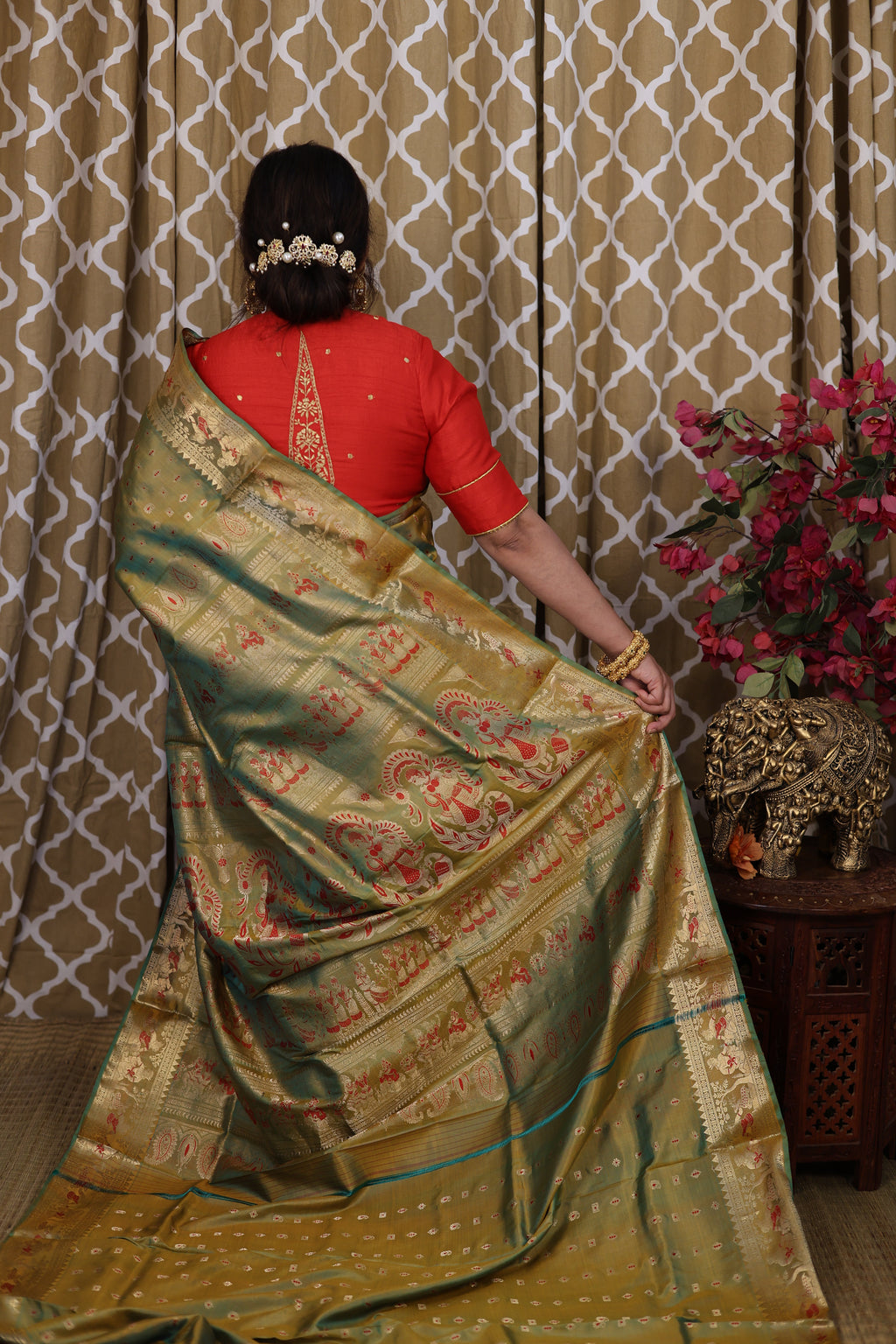 Mehendi Green Swarnachari Silk Saree - photo 4
